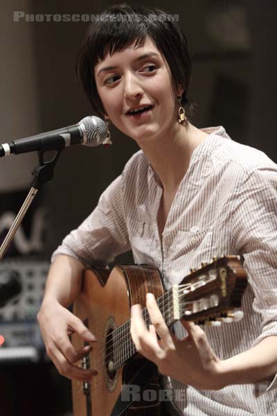 PAULINE CROZE - 2007-03-06 - PARIS - Studios Plus XXX - 